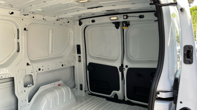 Renault Trafic Swb Diesel SL30 Blue dCi 150 Extra [Safety] Van EAG9 - Image 14